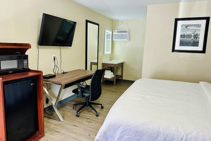 Room 20 of 42