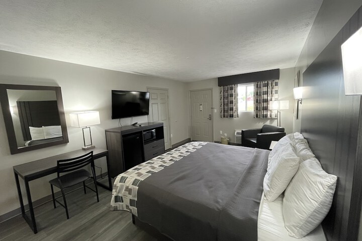 Embassy Inn