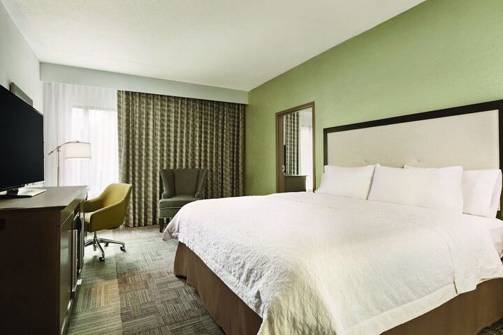 Room 18 of 37