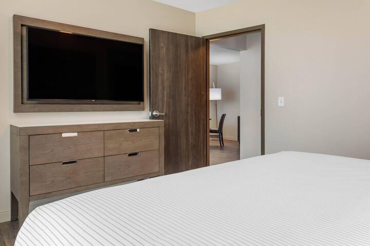 Cambria Hotel St. Petersburg-Madeira Beach Marina