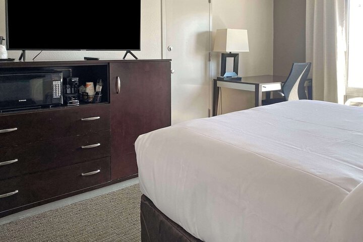 Room 26 of 72