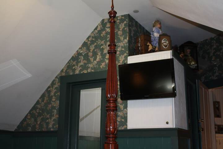 Room 32 of 52