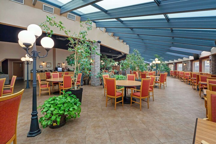 Best Western Plus Mirage Hotel & Resort