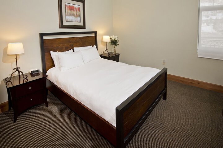 Room 199 of 450