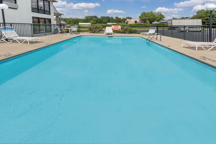 Pool 3 of 14