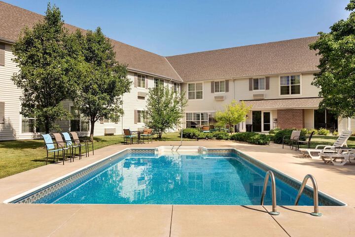 Pool 4 of 56