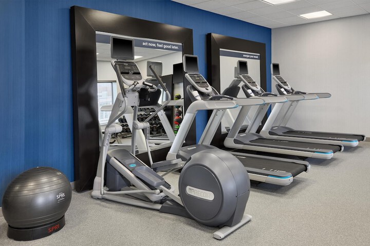 Hampton Inn & Suites Detroit / Troy