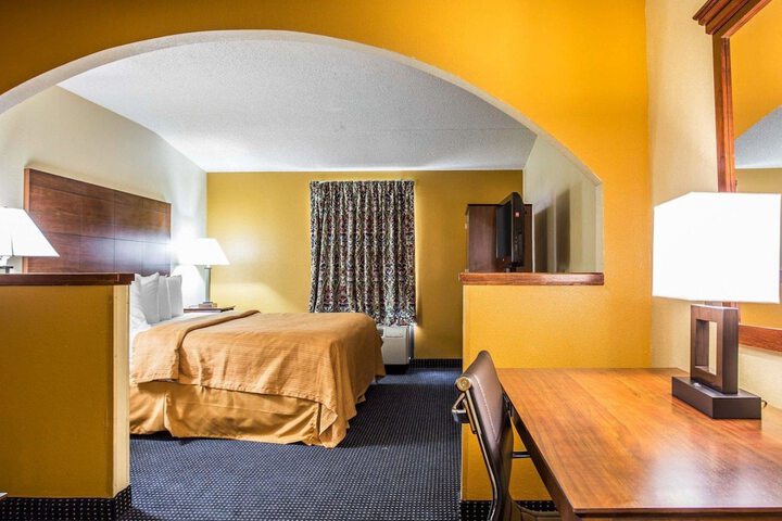 Room 30 of 48