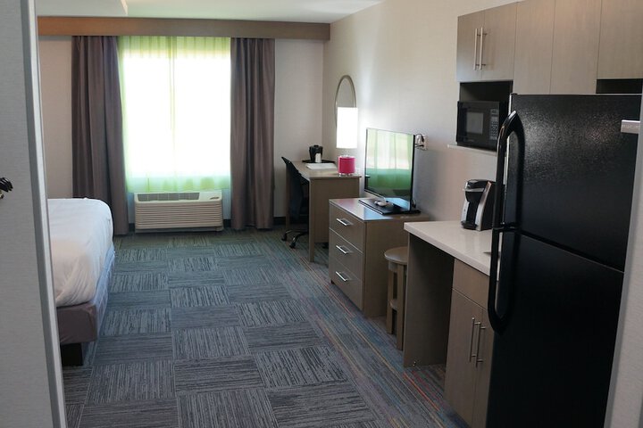 Holiday Inn Express & Suites Shippensburg by IHG
