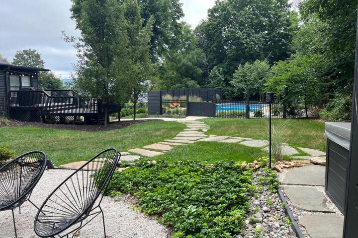 Ode to the 70's creative private home with pool