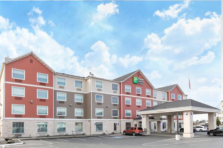Holiday Inn Express Hotel & Suites Seaside-Convention Center by IHG