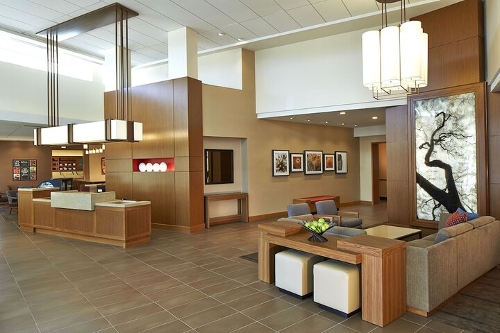 Hyatt Place Lansing - East