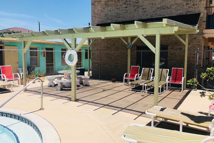Pool 3 of 24