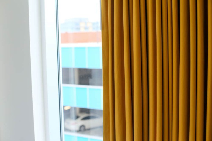 Room 11 of 103