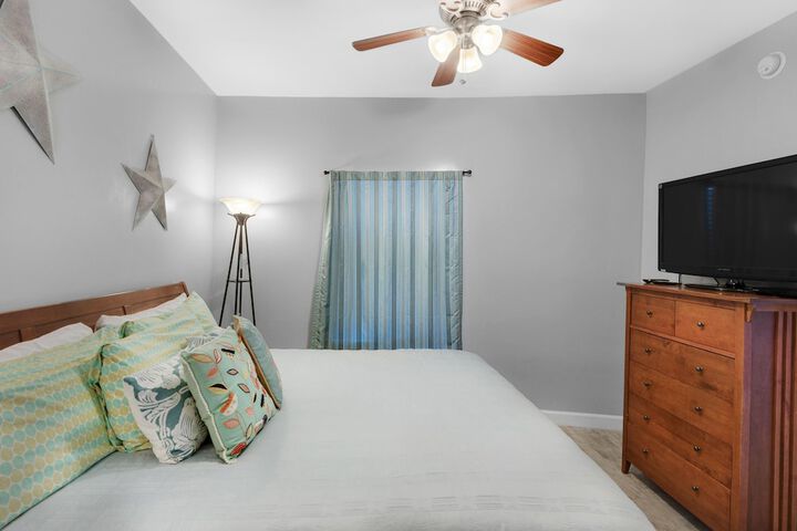 Room 34 of 62