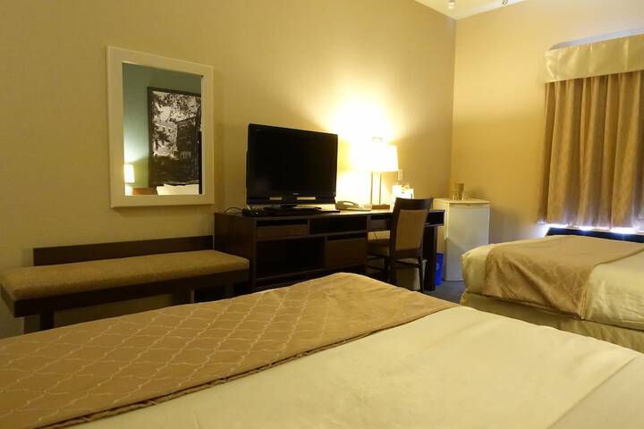 Room 8 of 49