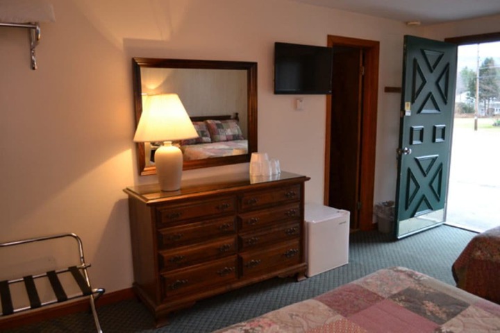 Room 18 of 34