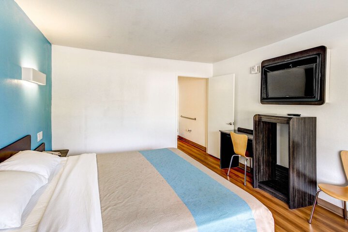 Motel 6 Waco TX - Lacy Lakeview