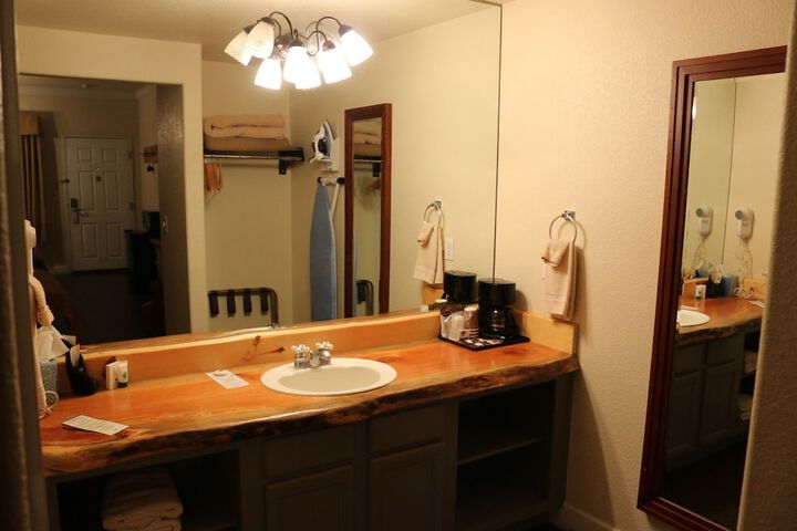 Room 25 of 51