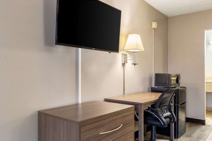 Econo Lodge Seymour