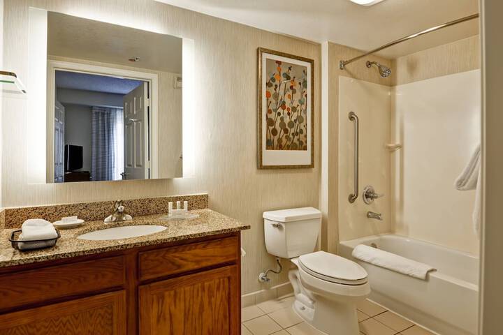 Room 20 of 27