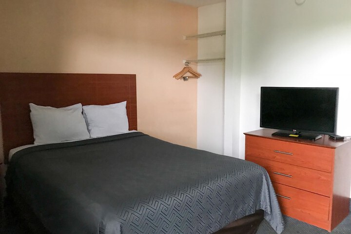 Room 25 of 44