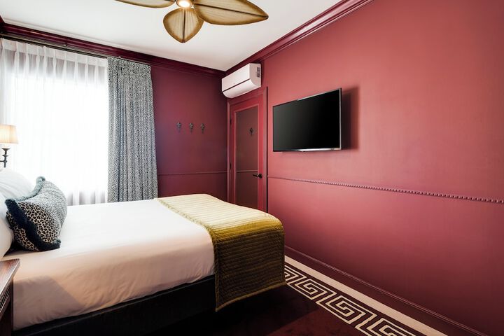Room 92 of 116