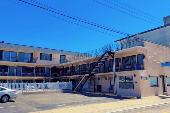 Paradise Inn