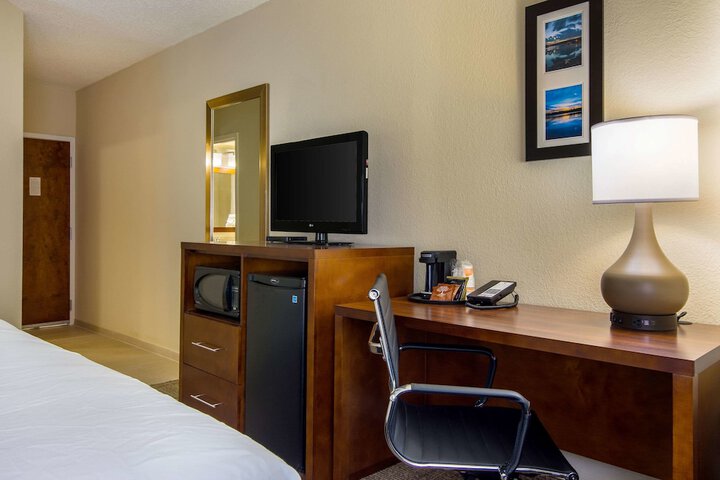 Room 17 of 29