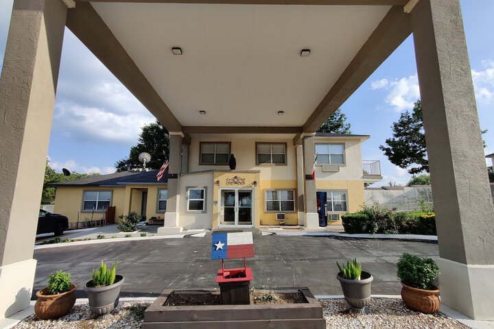 Hotel 9 of 40