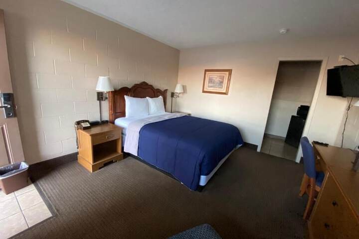 Room 19 of 35