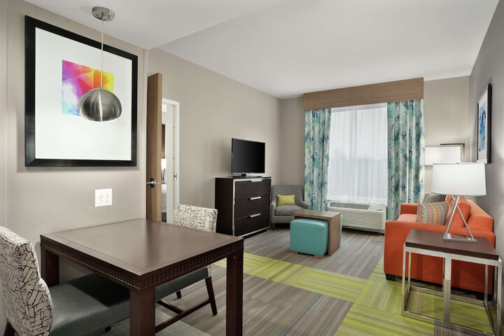 Room 16 of 37