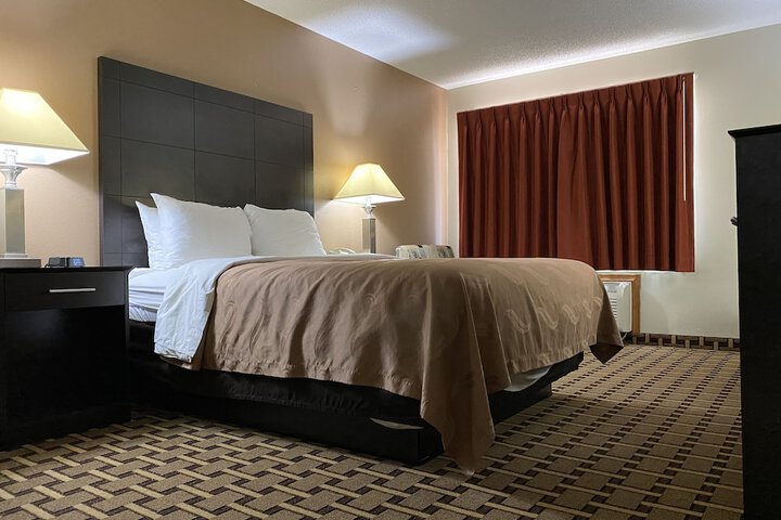 Room 13 of 25