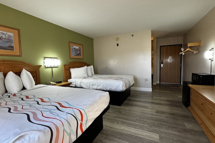 Room 42 of 64