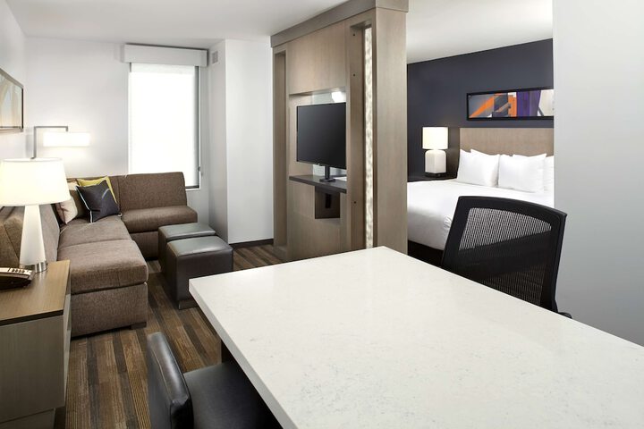 Room 21 of 50