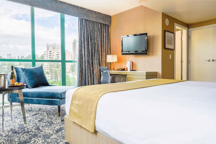 Room 40 of 72