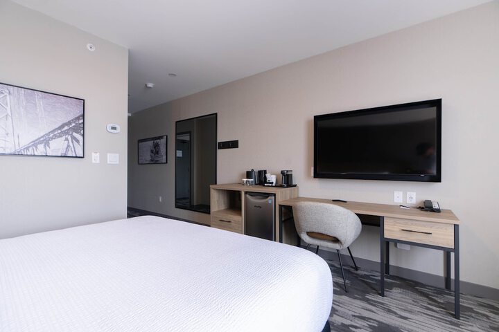 Sandman Signature Dartmouth Hotel & Suites