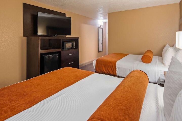 Best Western Crossroads of The Bluffs