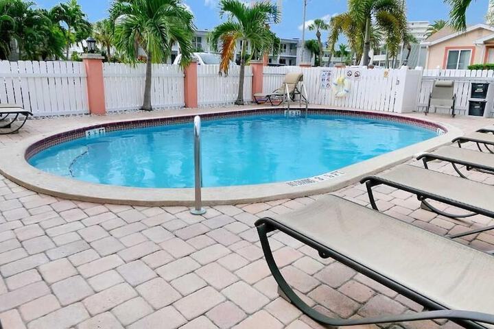 Pool 6 of 16