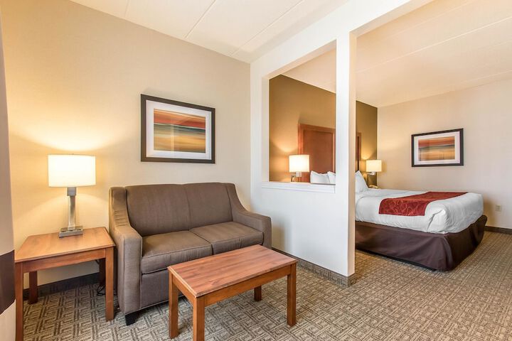 Room 40 of 61