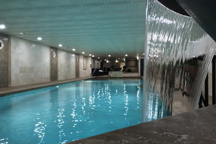 Pool 11 of 77