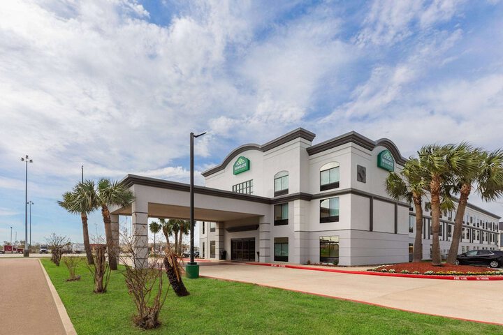 Hotel 5 of 62