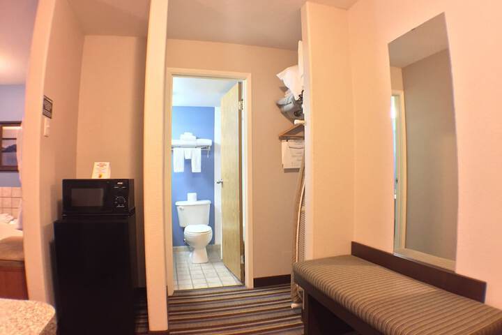 Super 8 by Wyndham Fort Frances