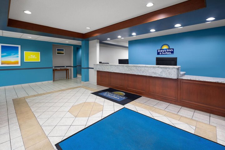 Days Inn & Suites by Wyndham Seaford