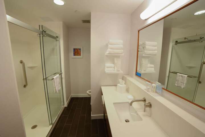 Hampton Inn & Suites Forest City