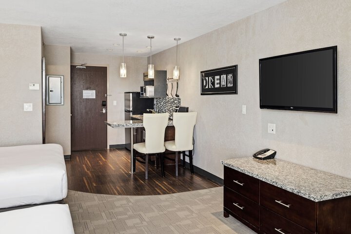 Home Inn & Suites Swift Current