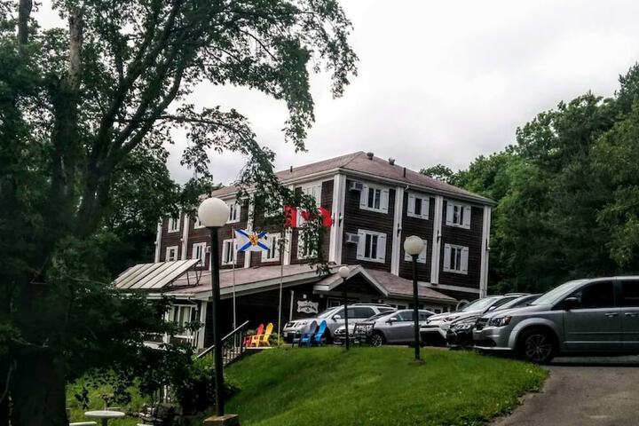 Hotel Exterior 121 of 135