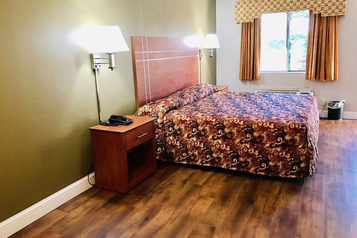 Room 42 of 64