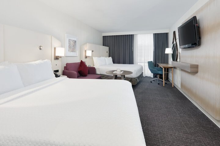 Room 34 of 59
