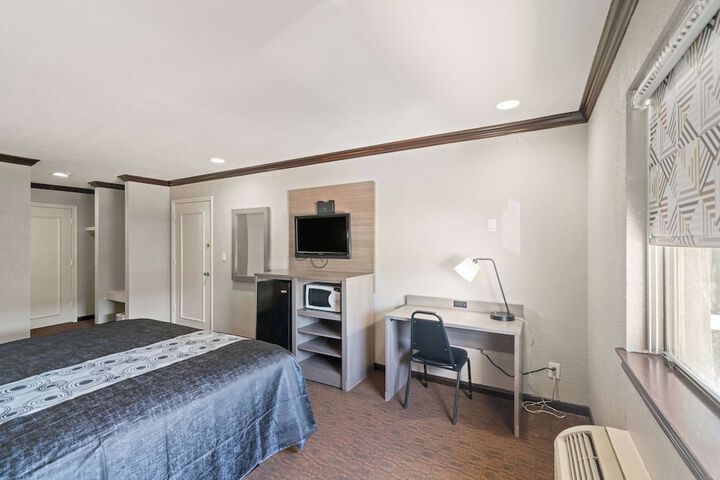 Americas Best Value Inn & Suites Brenham